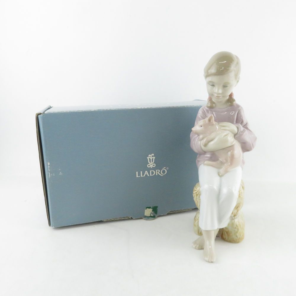 美品 LLADRO リヤドロ 8285 私のこぶたちゃん フィギュリン 置物 陶器人形 西洋オブジェ インテリア SU6577J