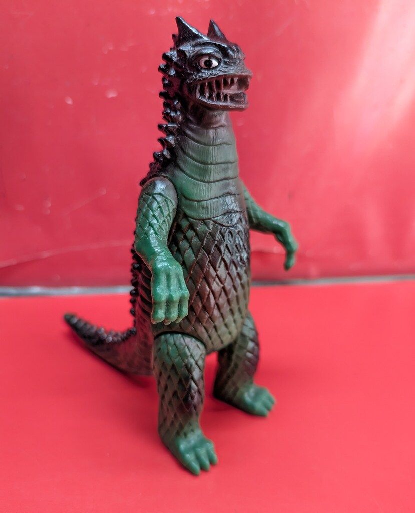バンダイ ウルトラコレクション ベムラー