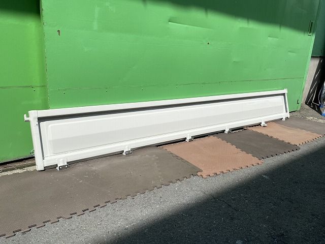 新車取り外し!ダイナ トヨエース デュトロ 平成23年7月 標準車 1.5t 純正 右 リア アオリ サイドパネル ゲート ホワイト トヨタ 144365 FFCRYSTALESIA_COM