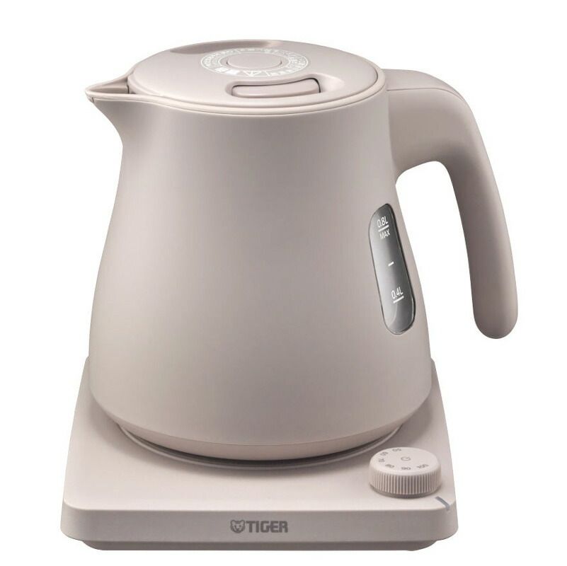 T411 茶碗 『伊羅保茶碗』 『宇田佐平 造』 共箱 抹茶碗