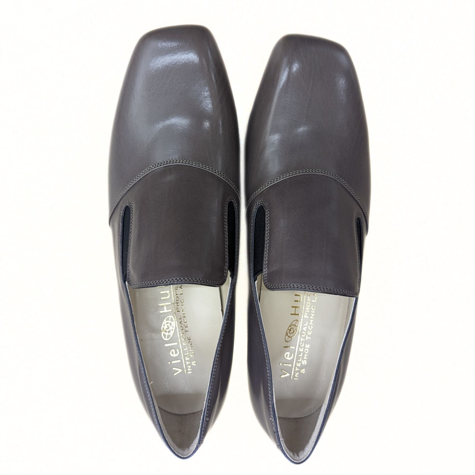 viel Huld パンプス 新品】viel huld(ﾌｨｰﾙﾌﾙﾄｩ) 5.5㎝ヒール グレー22.5cm EEE幅