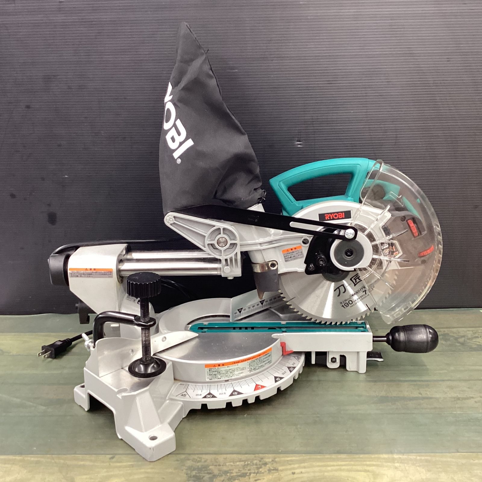 リョービ/RYOBI 卓上スライド丸ノコ TSS-192 リョービ/RYOBI 卓上スライド丸ノコ TSS-192
