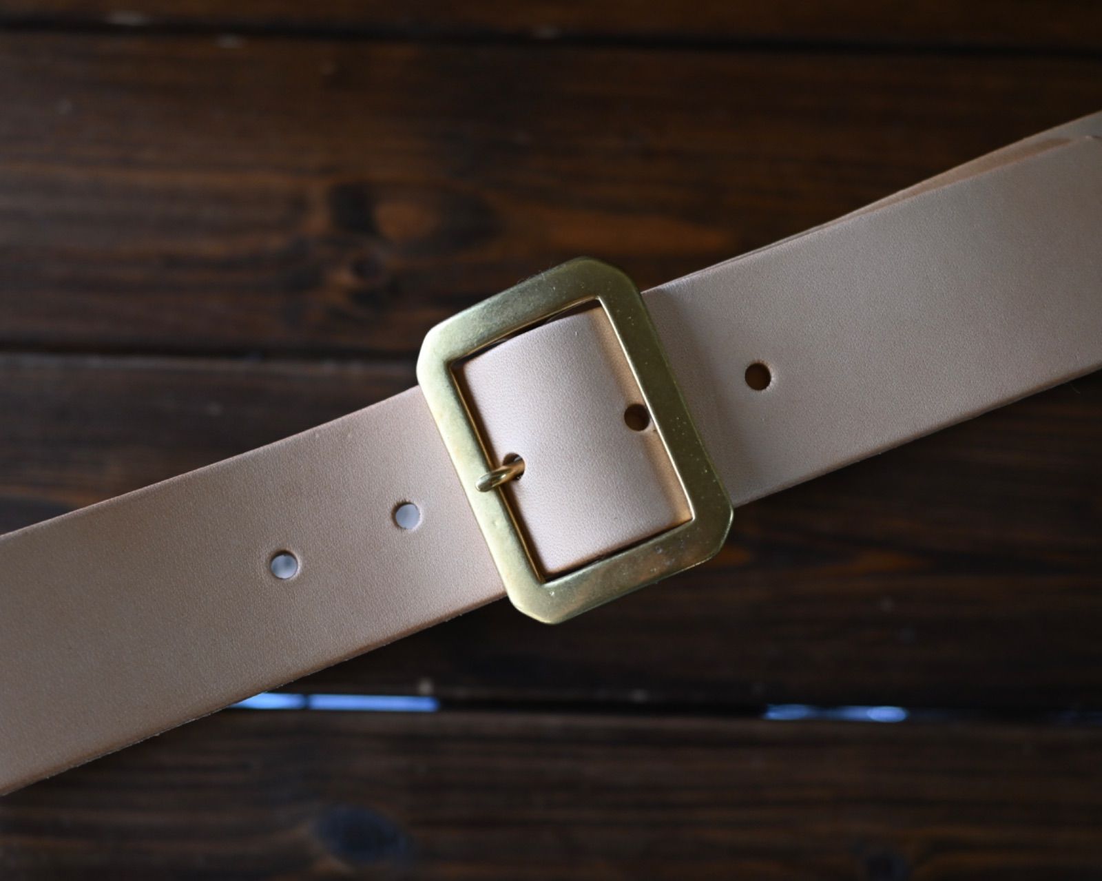 ヌメ革/サドルレザー Octagon Belt シングルピン 生成り 