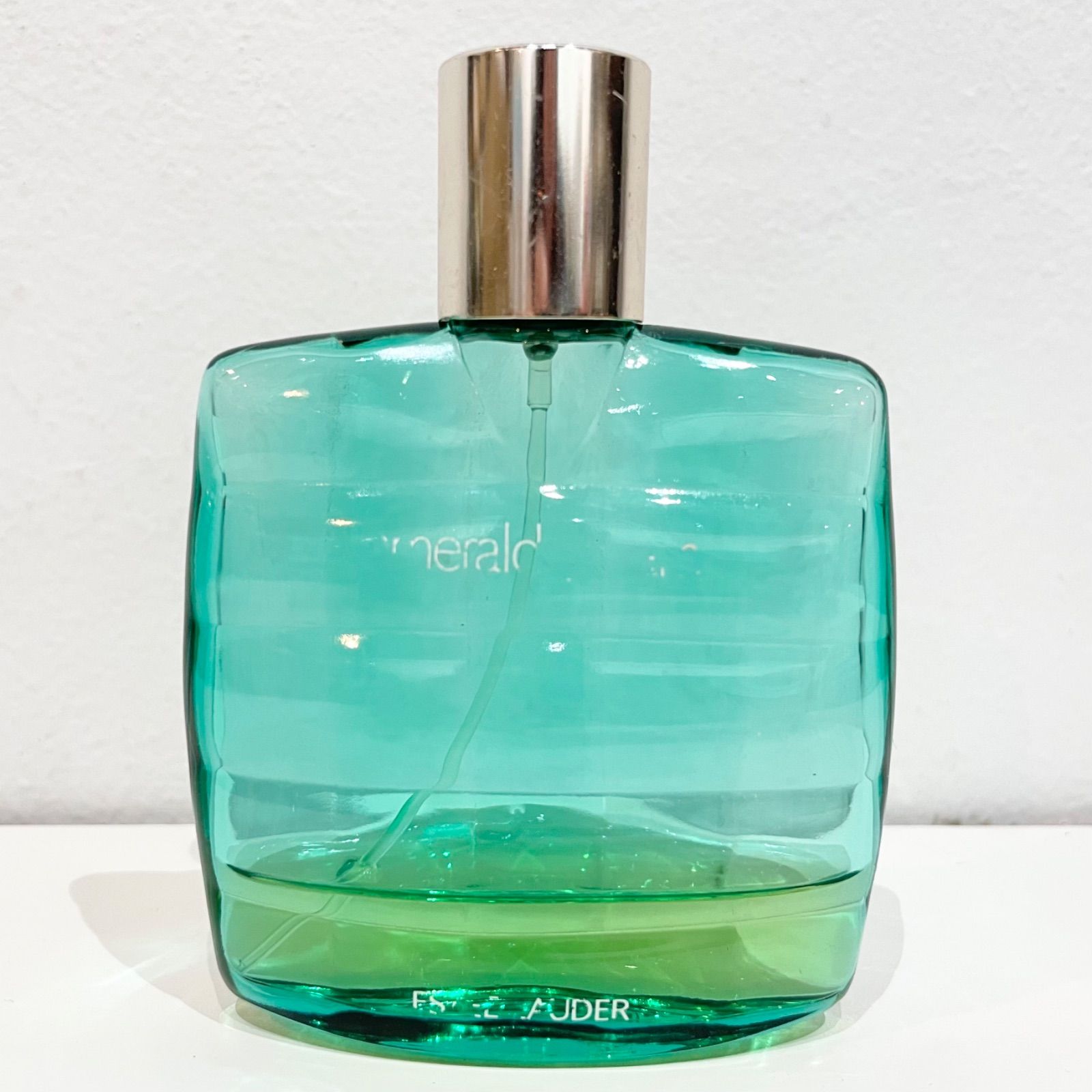 新品 ESTÉE LAUDER エスティーローダー エメラルドドリーム 50ml エスティローダー エメラルドドリーム 50ml