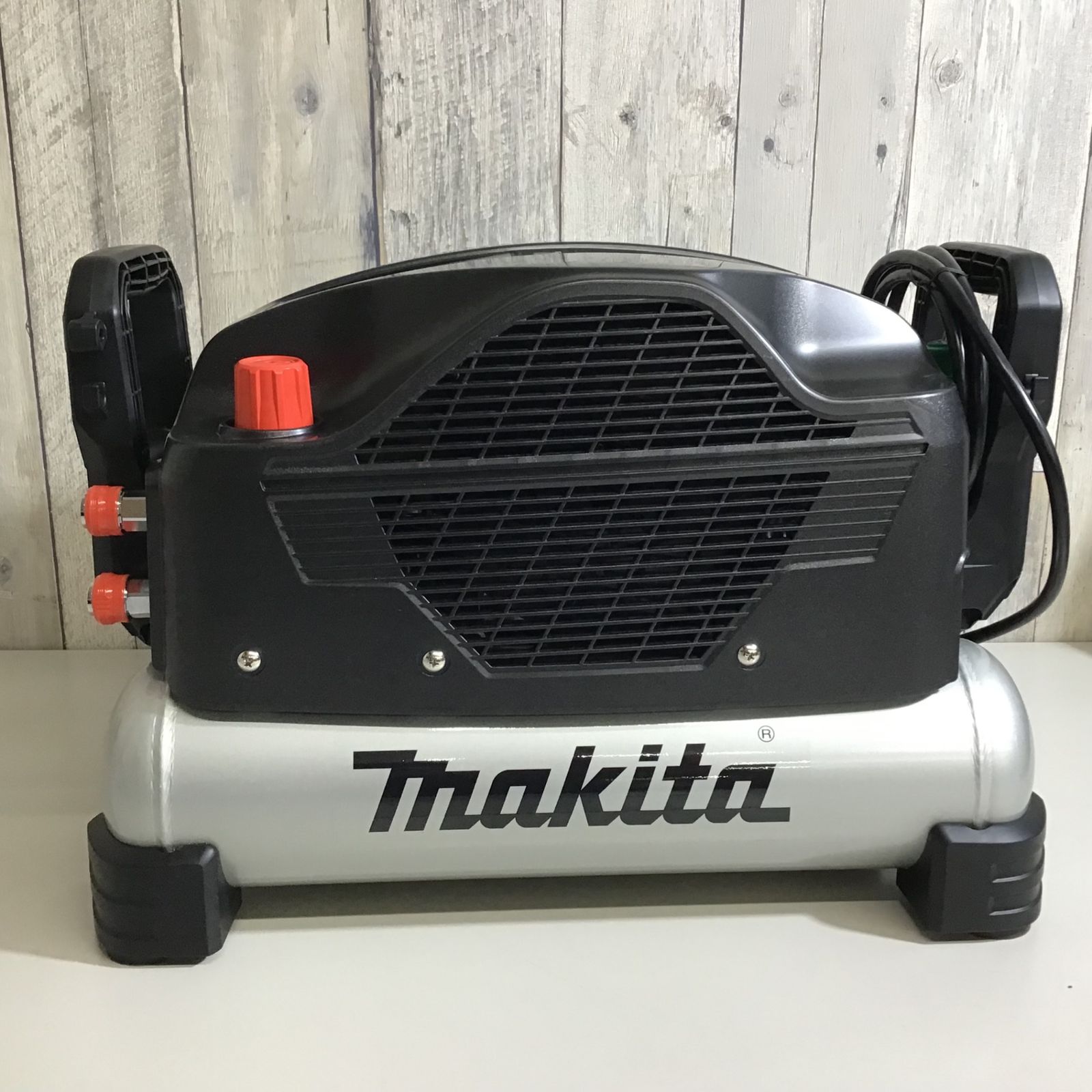 未使用品】 マキタ makita 常圧/高圧 エアコンプレッサー AC500XLB 11L 