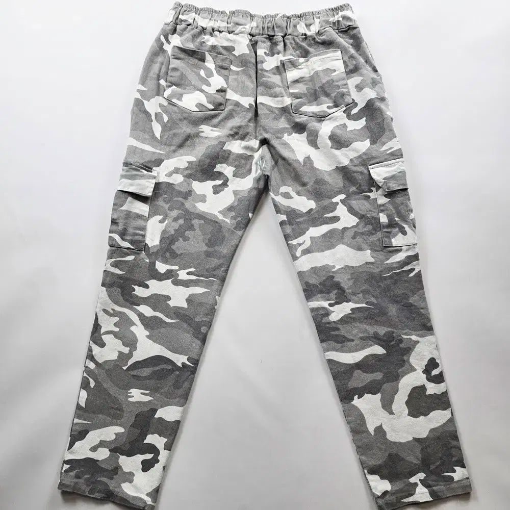 ルイヴィトン　パンツ　スラックス　チノパン　STAPLE EDITION 44 ルイヴィトン パンツ スラックス チノパン STAPLE EDITION 44