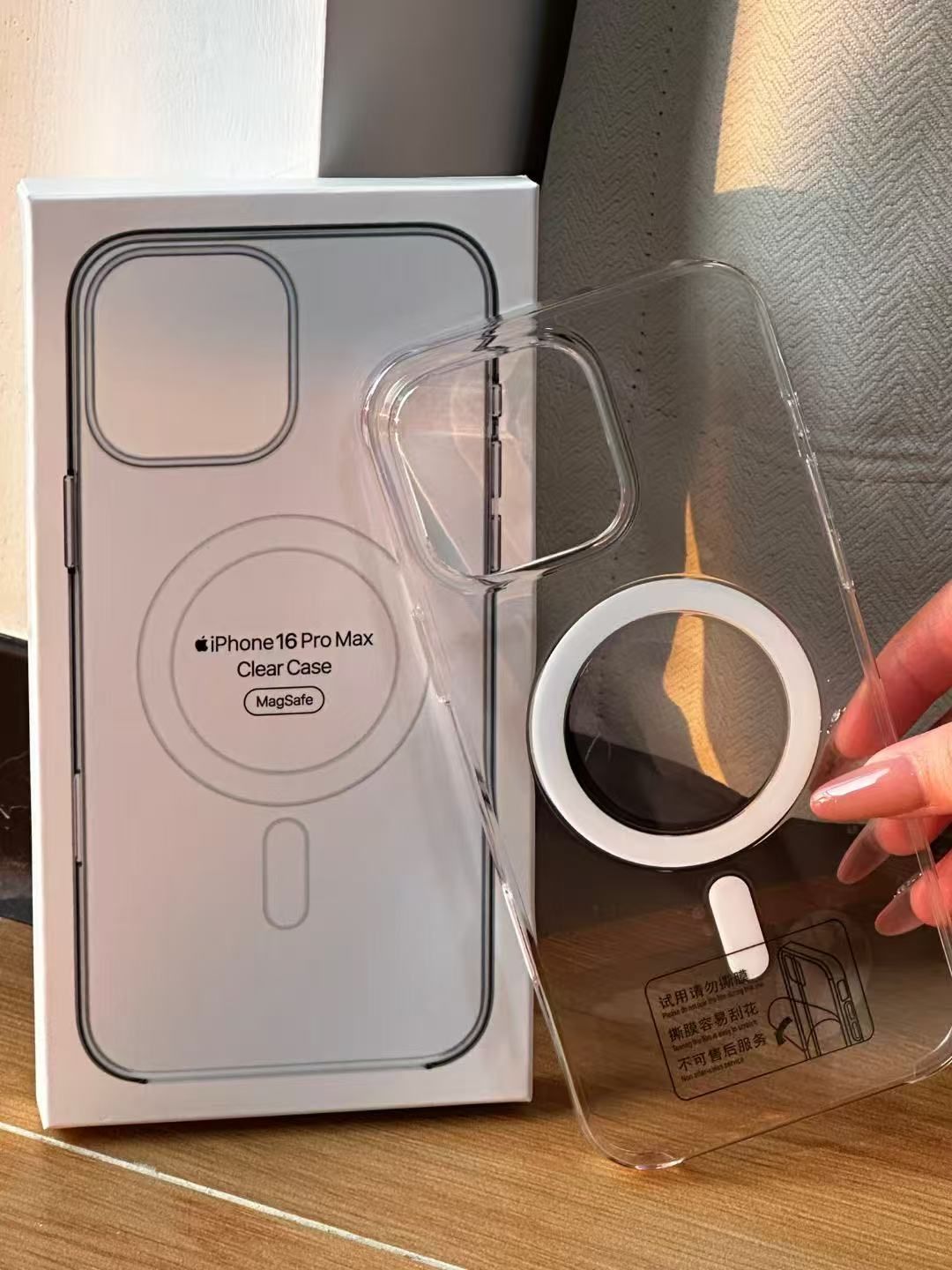 iPhone 16 用 MagSafe対応クリアケース