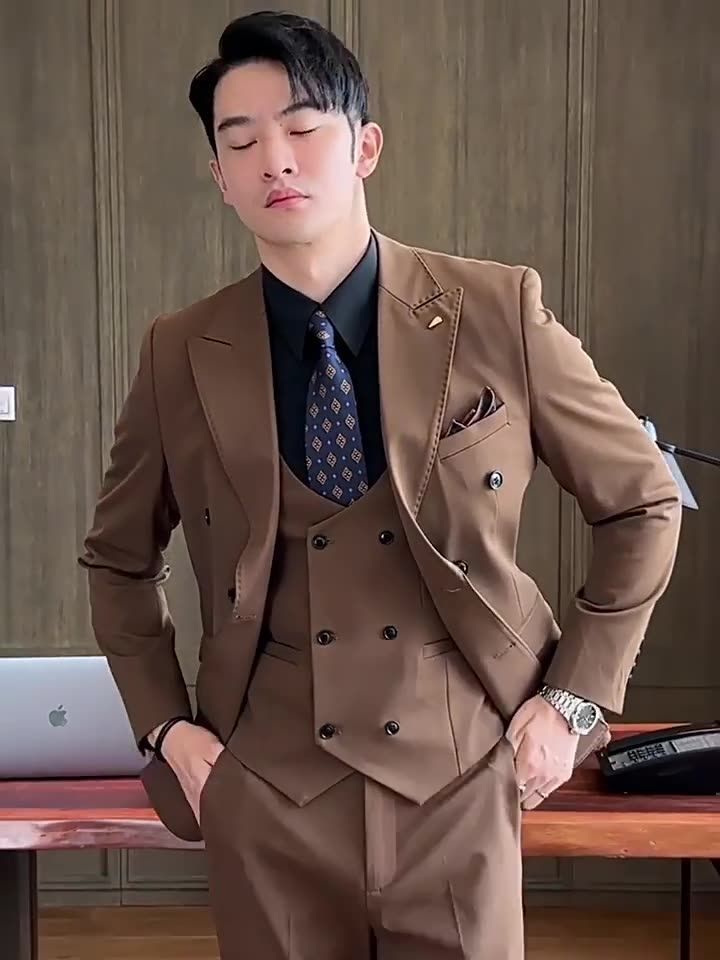 アーバンブランシュ　カーキ　M アーバンブランシュTHE URBAN BLANCHEタキシード THE URBAN BLANCHE