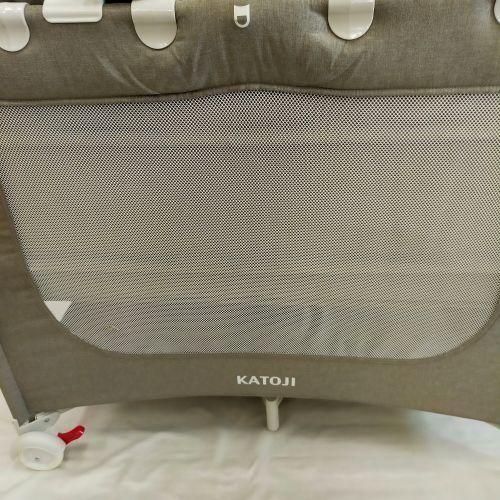 ポータブルベビーベッドおむつ替えテーブル付