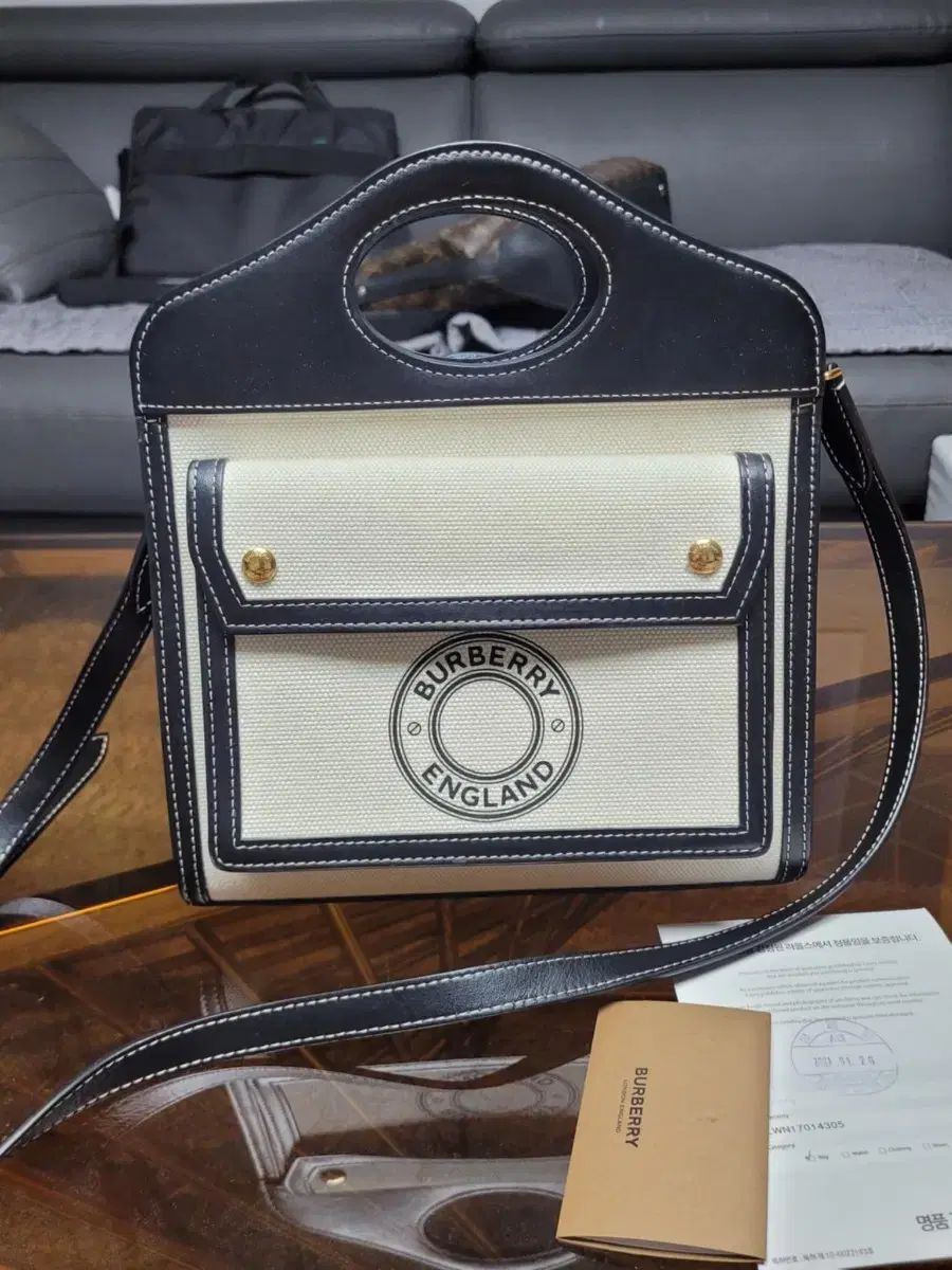 Burberry バーバリー ポケット ミニ