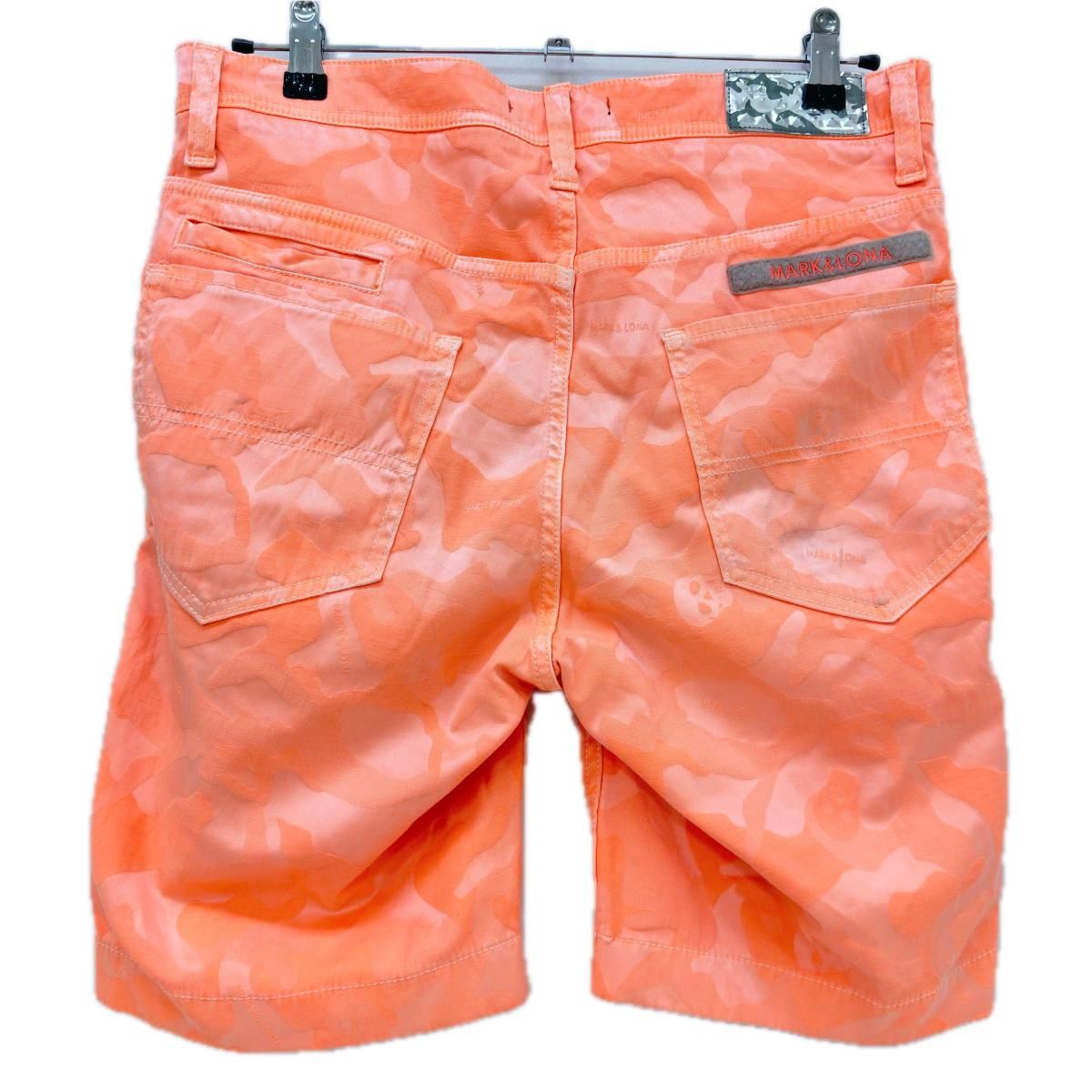 新品同様！MARK & LONA カモフラージュショートパンツ サイズ46 新品同様！MARK & LONA カモフラージュショートパンツ サイズ46 2025年