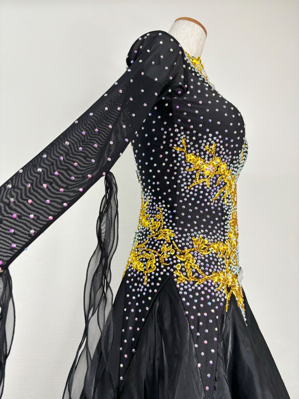 新品》社交ダンス 豪華 ブラック スタンダード モダン デモ 競技