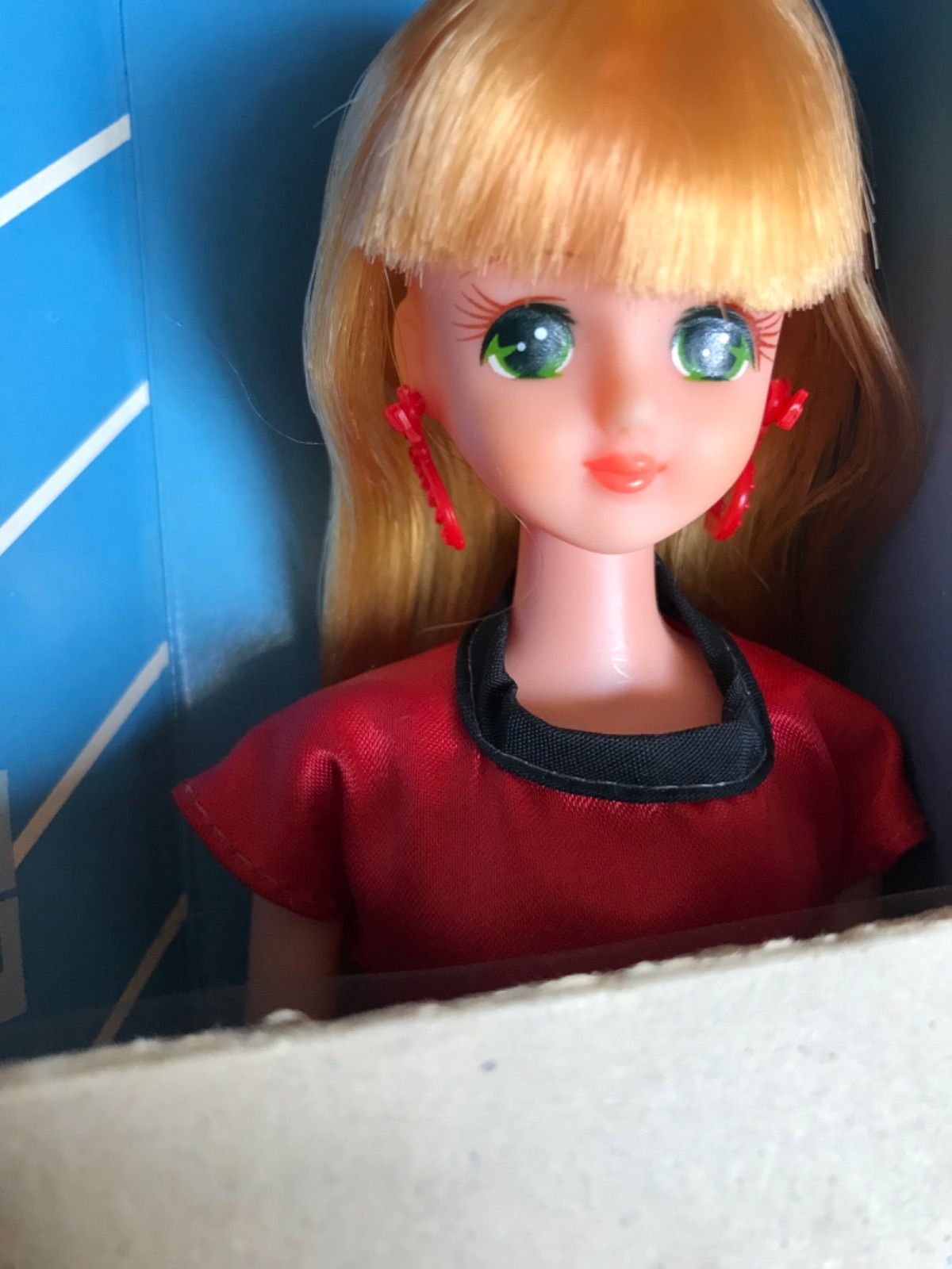 直販正本タカラ　緑目　フローラ　バービー のガールフレンド 人形