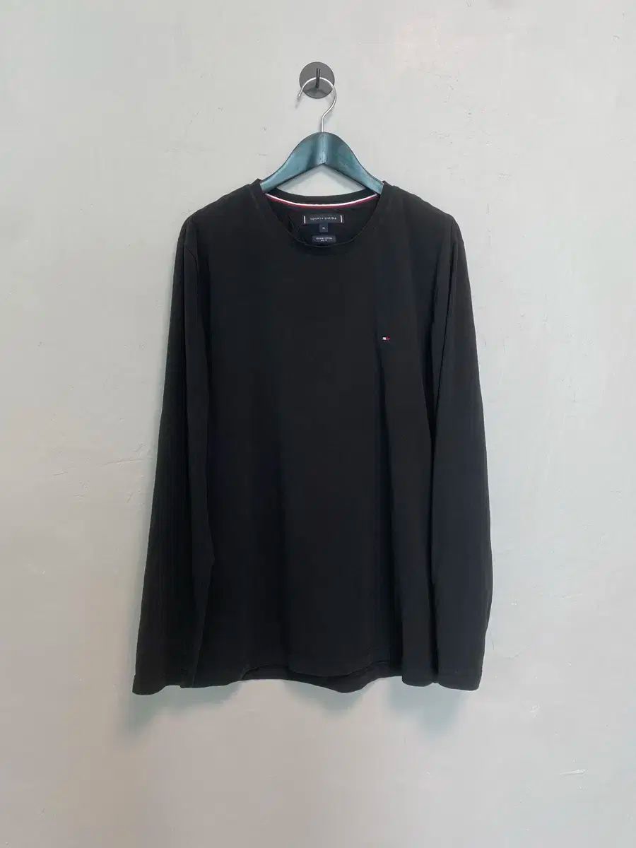 Tommy Hilfiger(トミーヒルフィガー) ロングスリーブTシャツ スリムフィット XL 黒