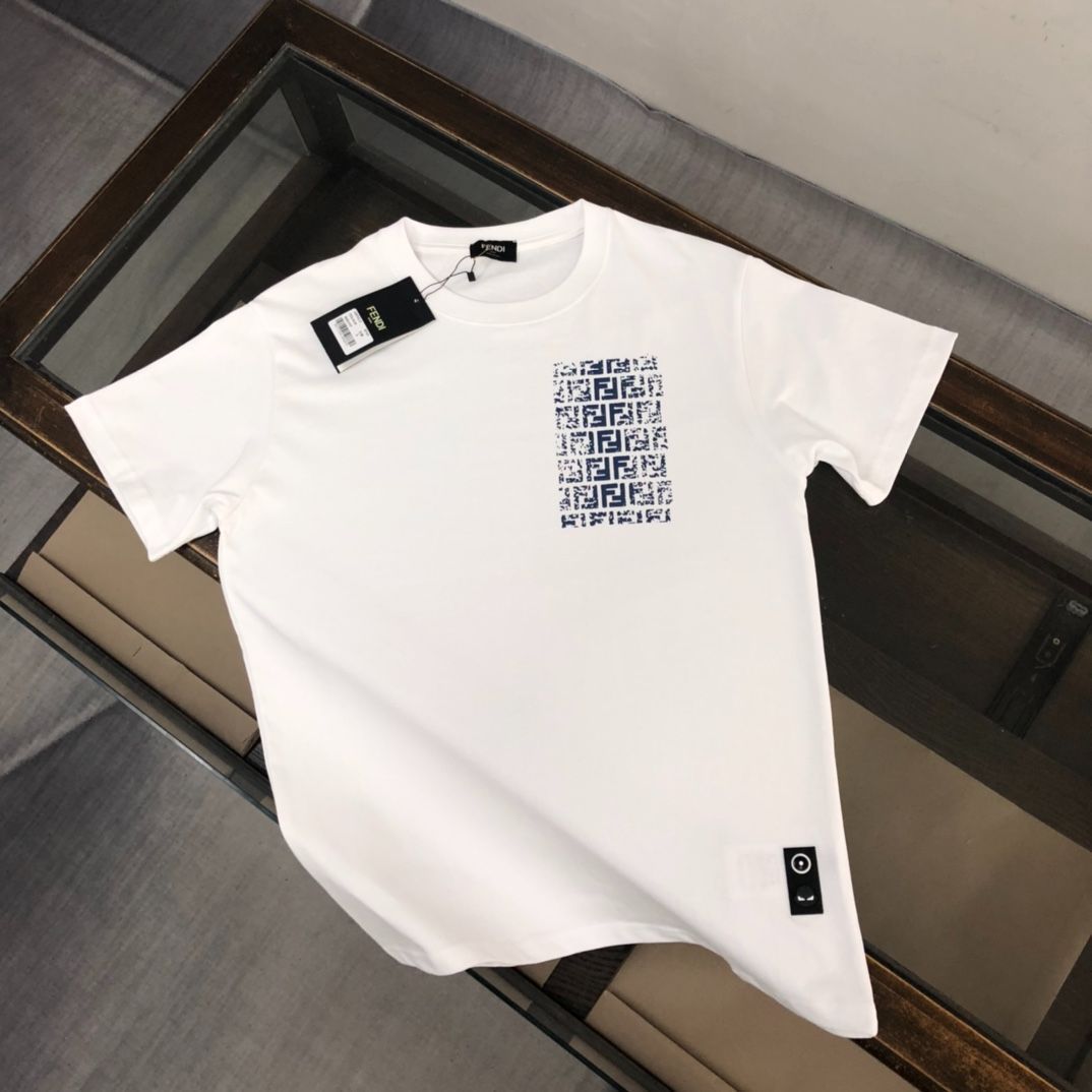 FENDI クルーネックTシャツ - 高品質コットンで快適な着心地 | -MM輸入1