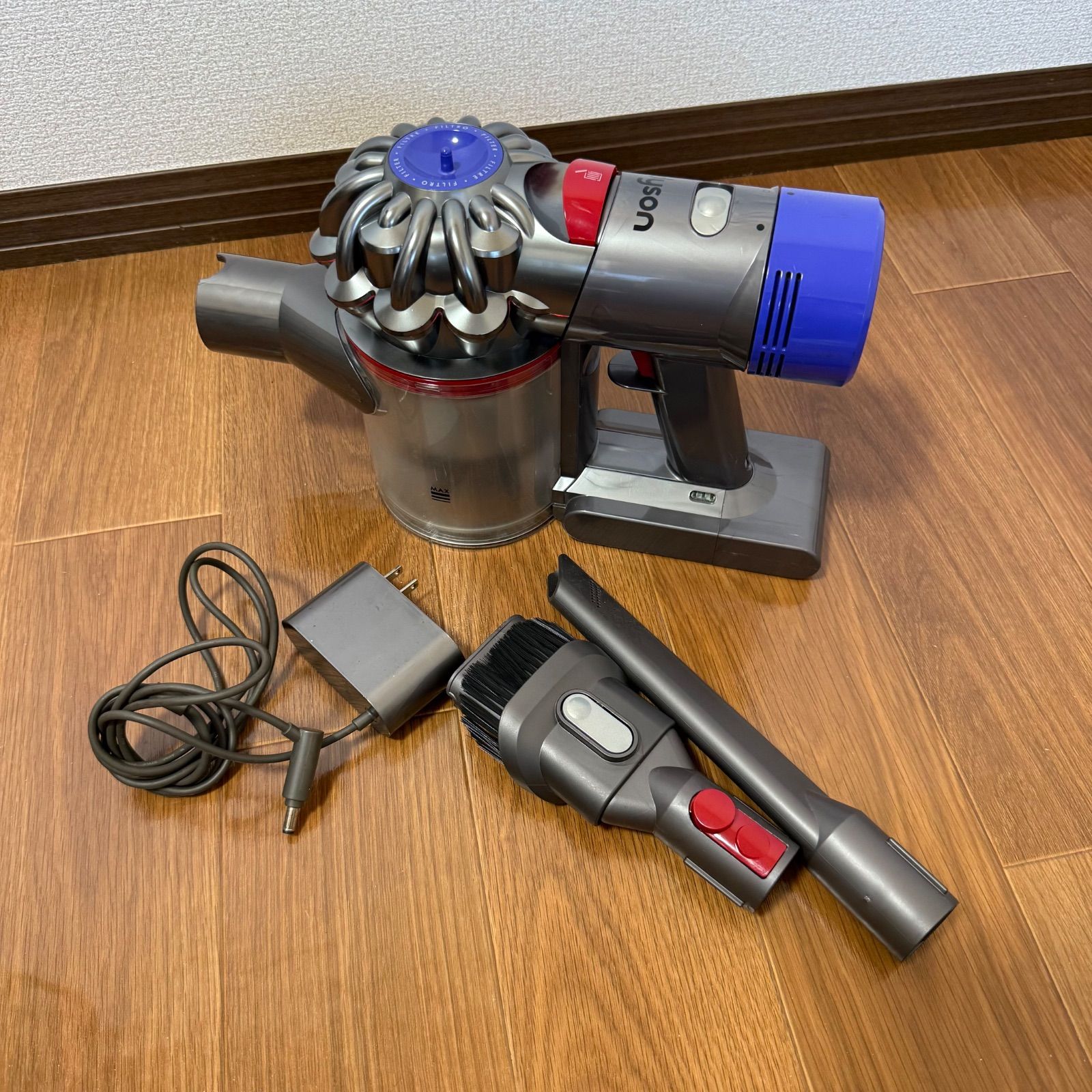 dyson ダイソン V8 SV10② - メルカリ dyson ダイソン V8 SV10② - メルカリ