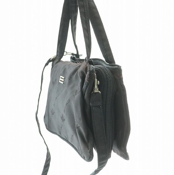 ETRO ブラック ショルダーバッグ　ナイロン　ペイズリー ETRO エトロ ペイズリー柄 ショルダーバッグ ナイロン素材
