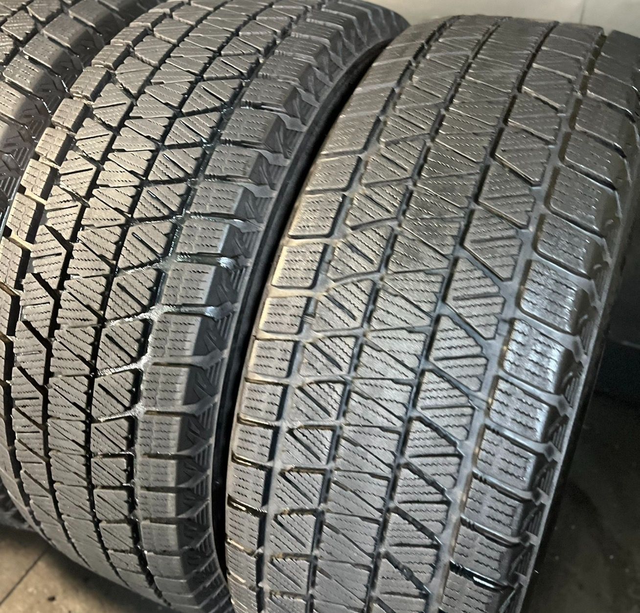 製 約9～9.6分山 ブリヂストン BRIDGESTONE ブリザック BLIZZAK DM-V3 スタッドレス 265 65R17 4本 h_261 TRITUETUBI_COM