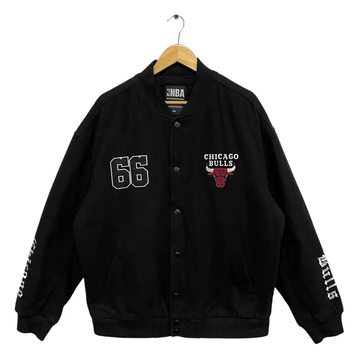 Chalk Line USA製 アメリカ スタジャン ブラック シカゴブルズ L Chalk Line USA製 アメリカ スタジャン ブラック シカゴブルズ L