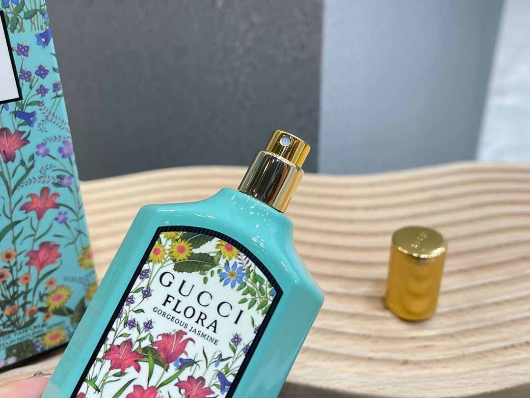 GUCCl-Flora Gorgeous Jasmine 100ml - メルカリ