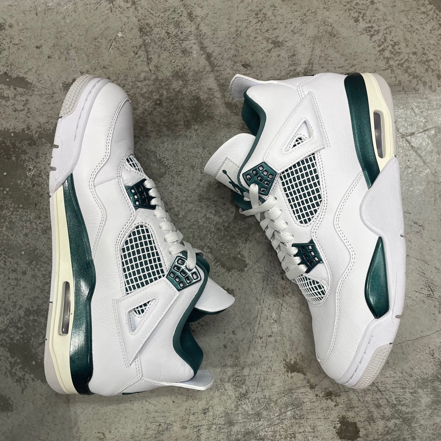 国内正規 NIKE Air Jordan 4 Retro Oxidized Green FQ8138-103