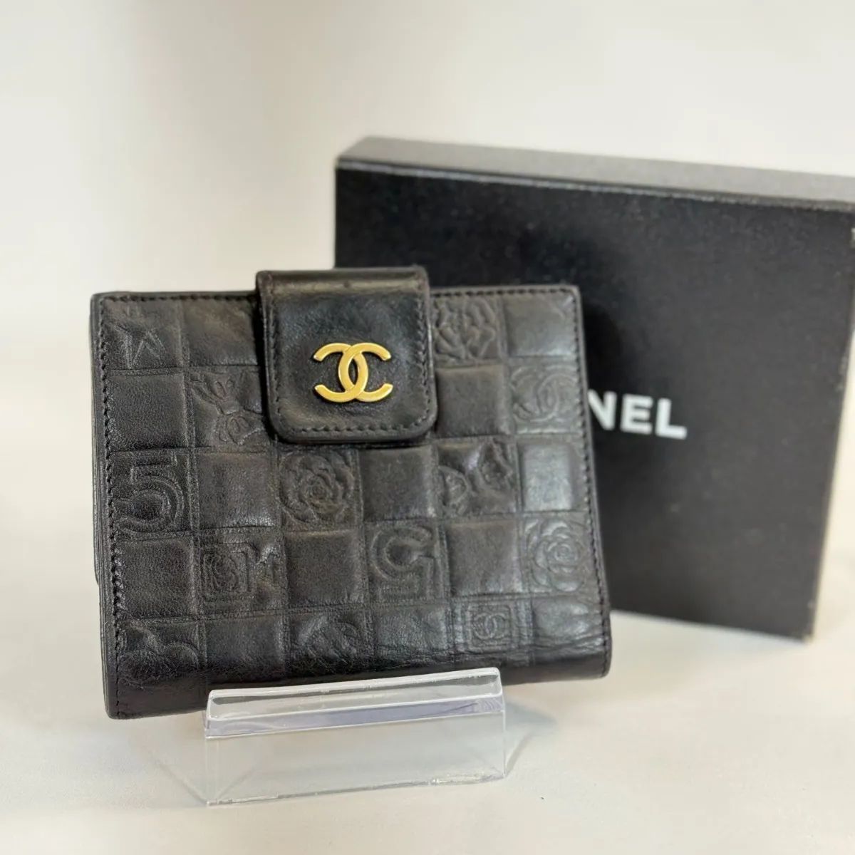 【正規品】CHANELアイコン ブラック ラムスキンレザー 二つ折り財布 シャネル CHANEL アイコンライン ラムスキン 二つ折り