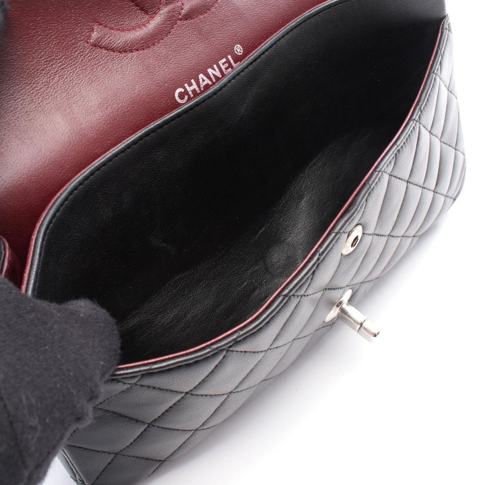 シャネル CHANEL ショルダーバッグ マトラッセ Wフラップ A01112