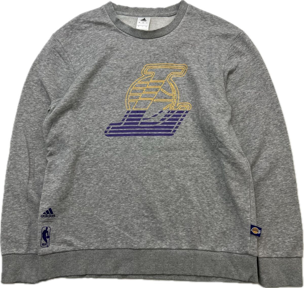 レイカーズ　トレーナー　アディダス adidas ☆ Los Angeles Lakers ロゴ スウェット トレーナー グレー O
