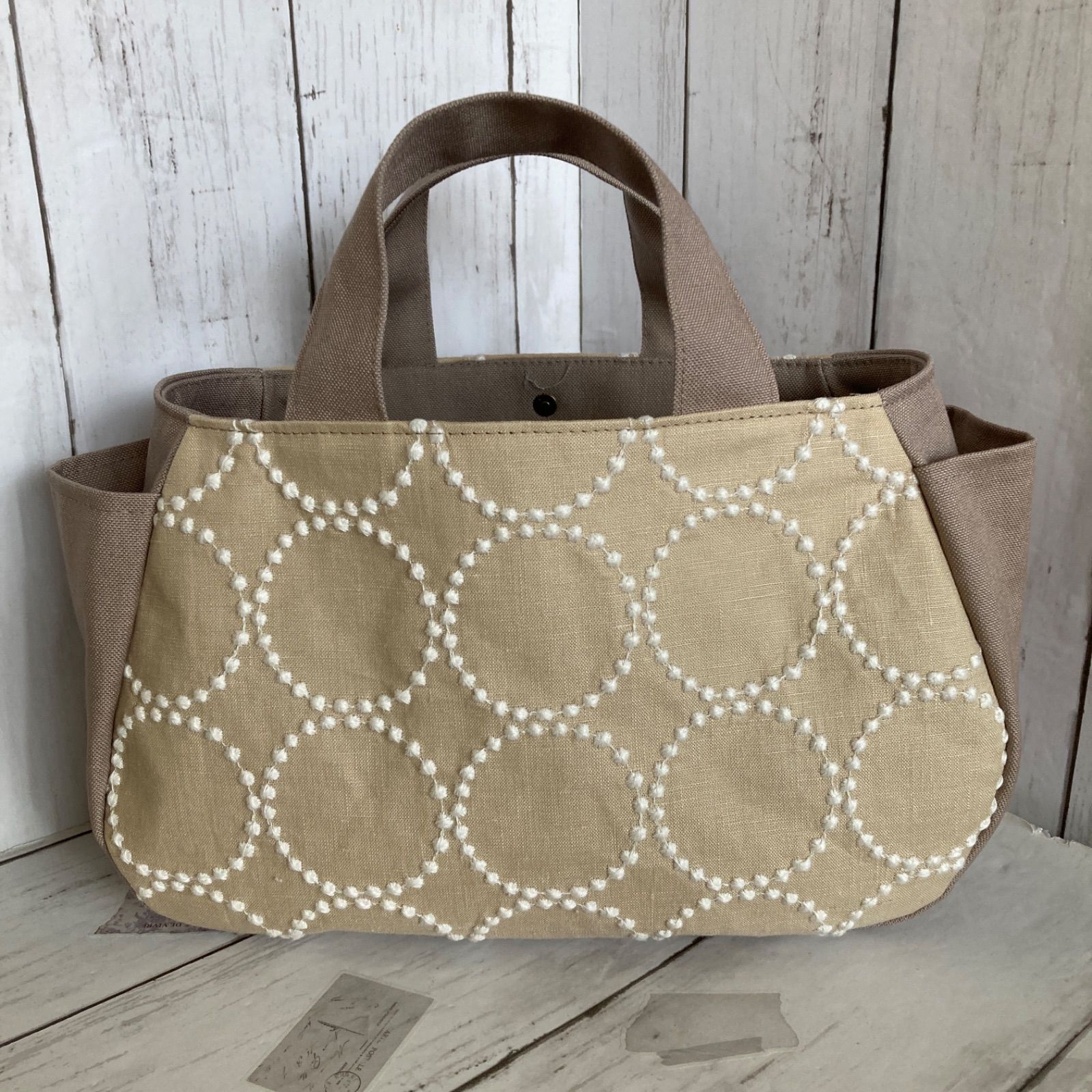 ハンドメイド ミナペルホネン タンバリン ベージュのプランプ