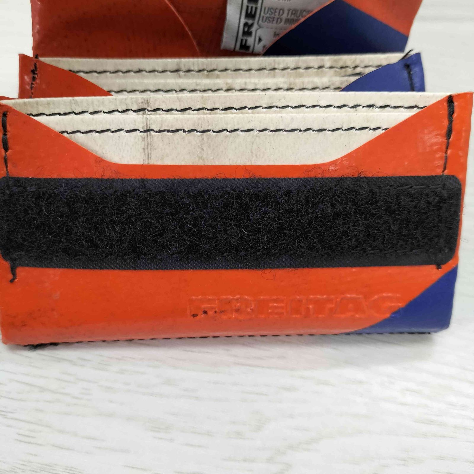 フライターグ F558 LEONARD 二つ折り財布 FREITAG(フライターグ) ｢F558