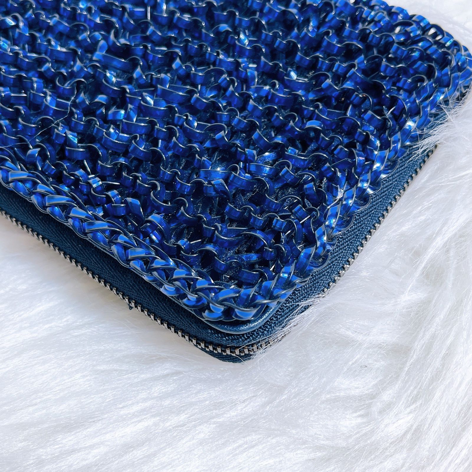 ANTEPRIMA ミスクリオパール ラウンドウォレット (サファイア)