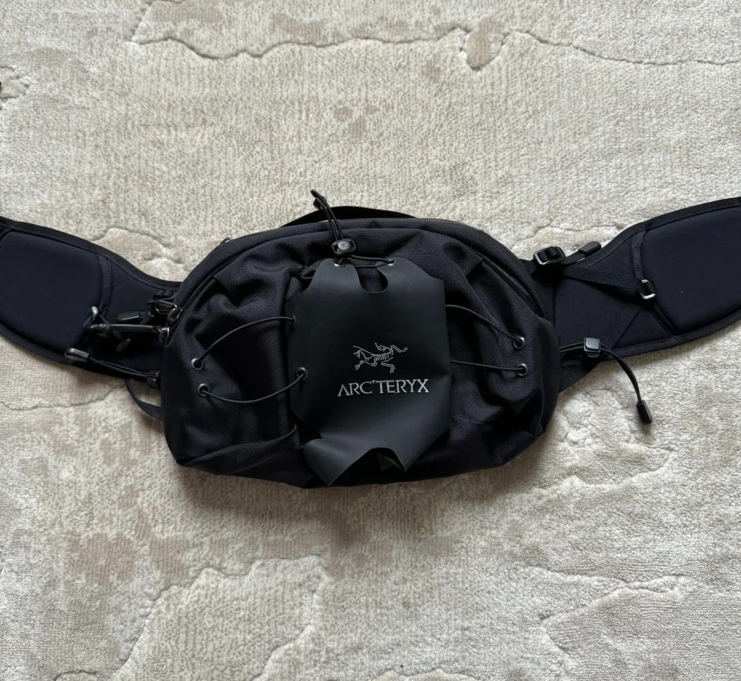 ARCTERYX  WAISTPACK 5L アークテリクス  ボディバッグ　ブラック