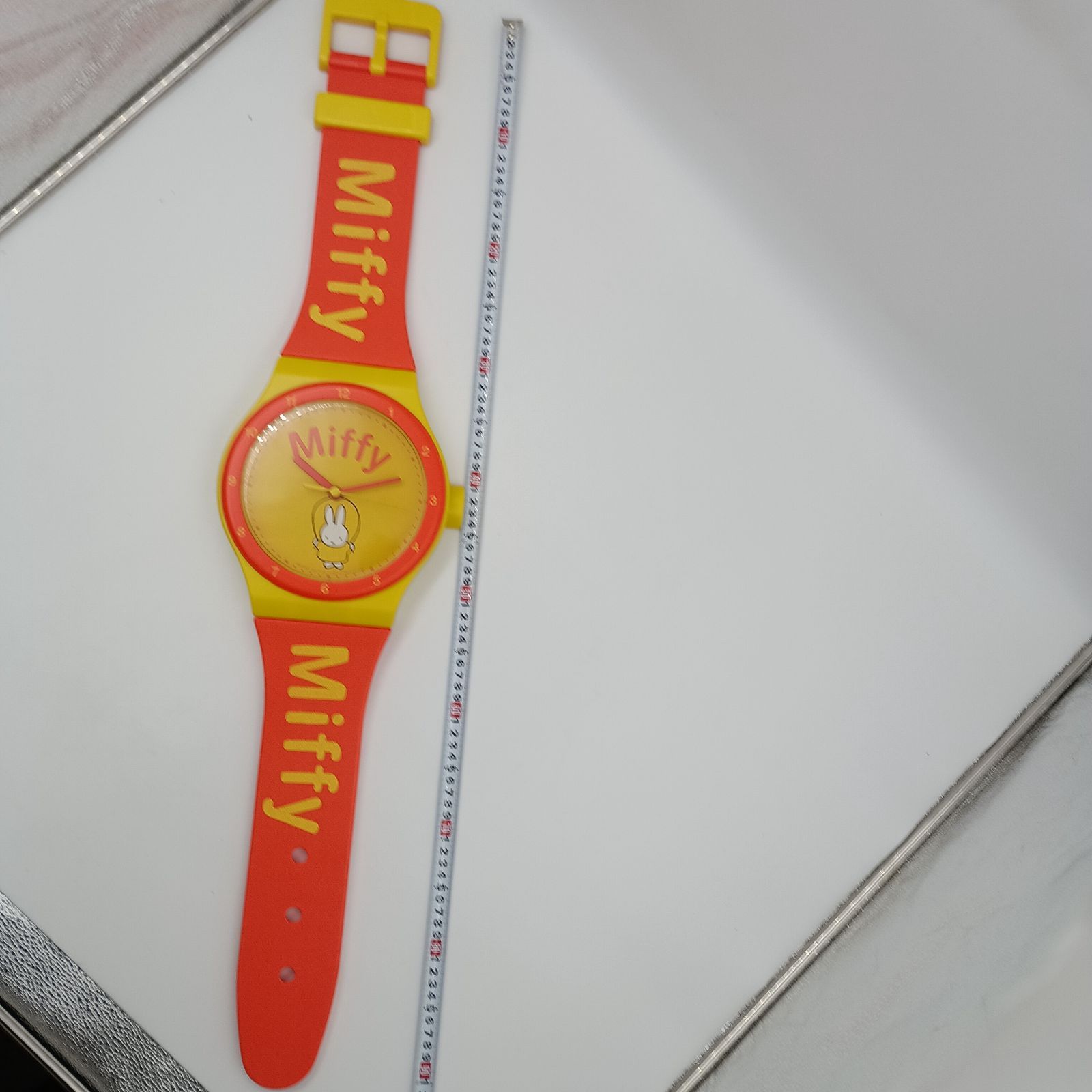 ミッフィー　腕時計型　掛け時計 K-0063】Miffy ミッフィー 腕時計型 掛け時計 動作確認済み