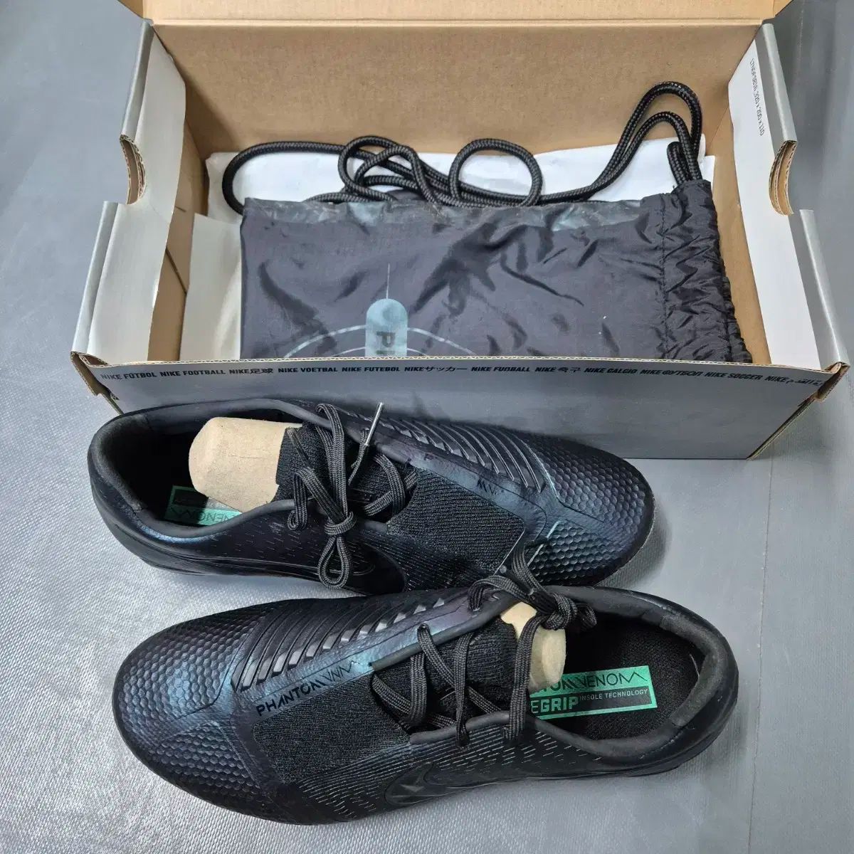 7 月曜日までのみ NIKE(ナイキ) ファントム ヴェノム エリート fg 260