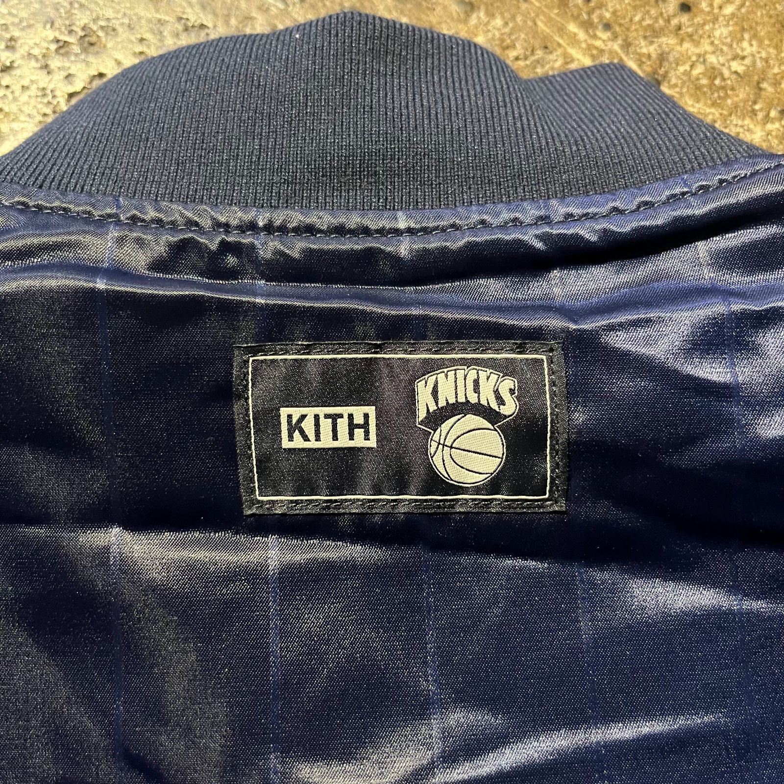 KITH × NEW YORK KNICKS Pinstripe Satin Bomber Jacket Nocturnal XL