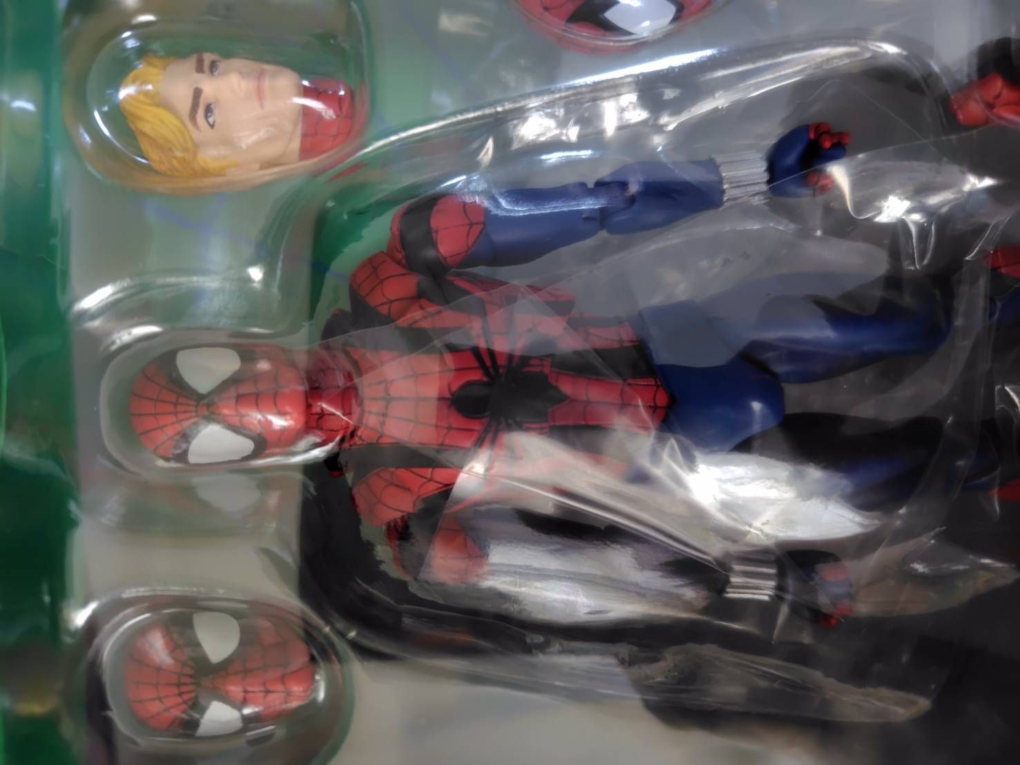 メディコム・トイ MAFEX マフェックス No.143 SPIDER-MAN (BEN REILLY