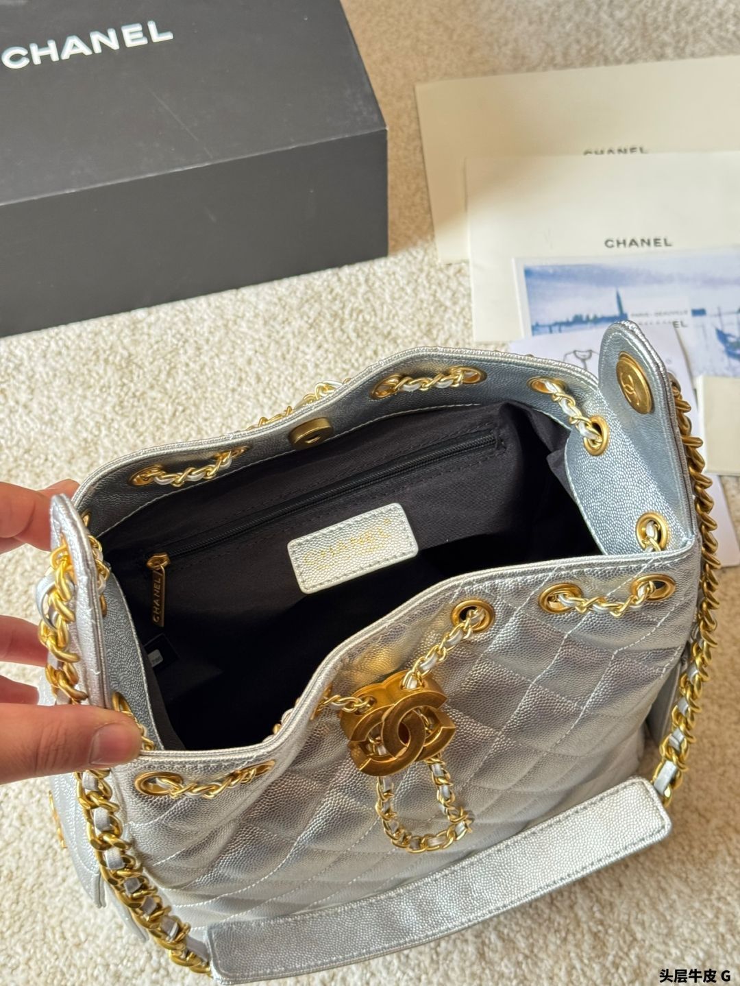 ミニで丁度良いサイズ♡【CHANEL】HOBO バッグ 25S限定 𝐂𝐡𝐚𝐧𝐞𝐥 𝟐𝟓𝐬 𝐬𝐦𝐚𝐥𝐥 𝐡𝐨𝐛𝐨 𝐛𝐚𝐠 牛仔蓝🦋小号