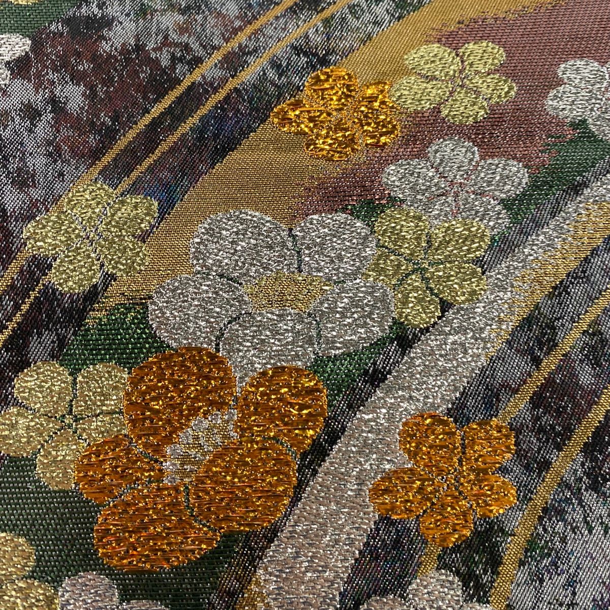 袋帯 秀品 花 流線 金銀糸 箔 銀色 六通 正絹