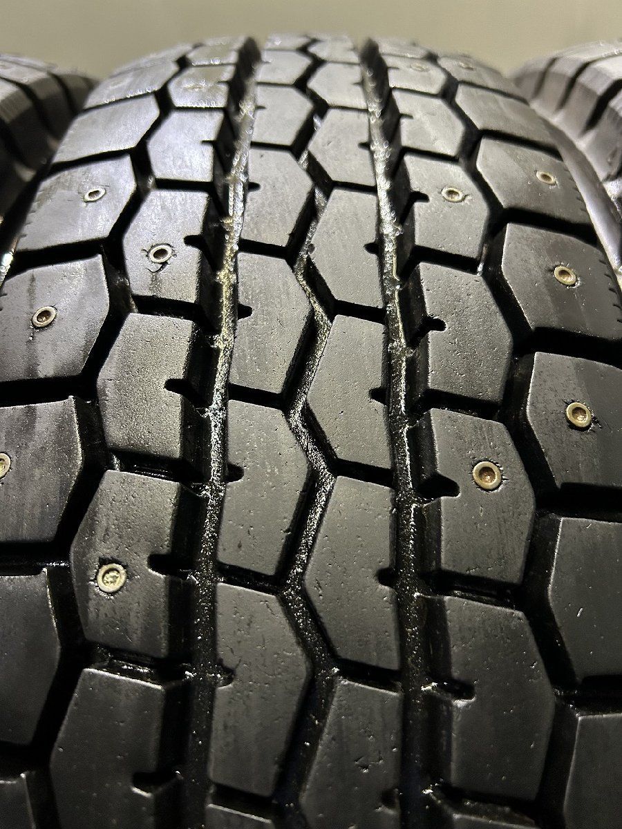 送料無料の商品多数！ DUNLOP SPLT21 205 85R16 117 115L LT 16インチ ライトトラック用 スパイクタイヤ 6本 バリ溝 デュトロ エルフ ダイナ等 KTS315 新生活応援!大特価?