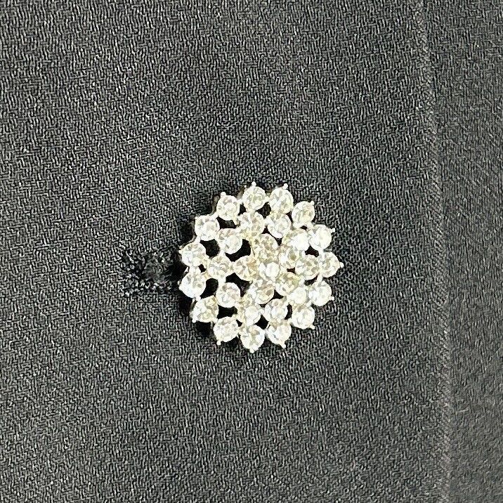 新品タグ付き✨ ZARA ザラ ツイードノーカラージャケット ビジューボタン 美品 zara ザラ ツイード ビジュー ジャケット 白 ピンク ラメ L