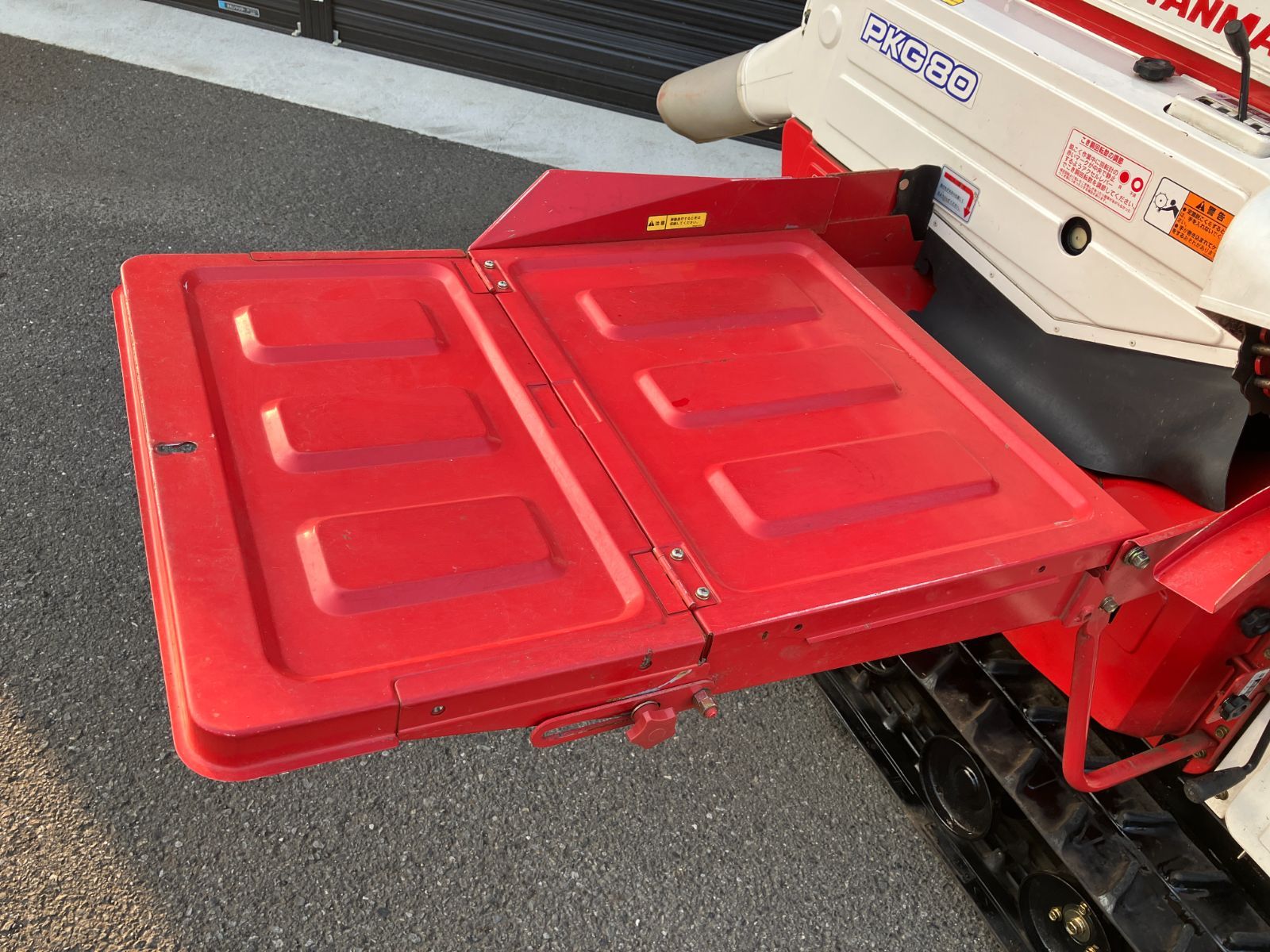 茨城発 ヤンマー 自動脱穀機 PKG80 8馬力 ガソリン ハーベスター 脱穀 脱こく クローラー 稲 麦 YANMAR