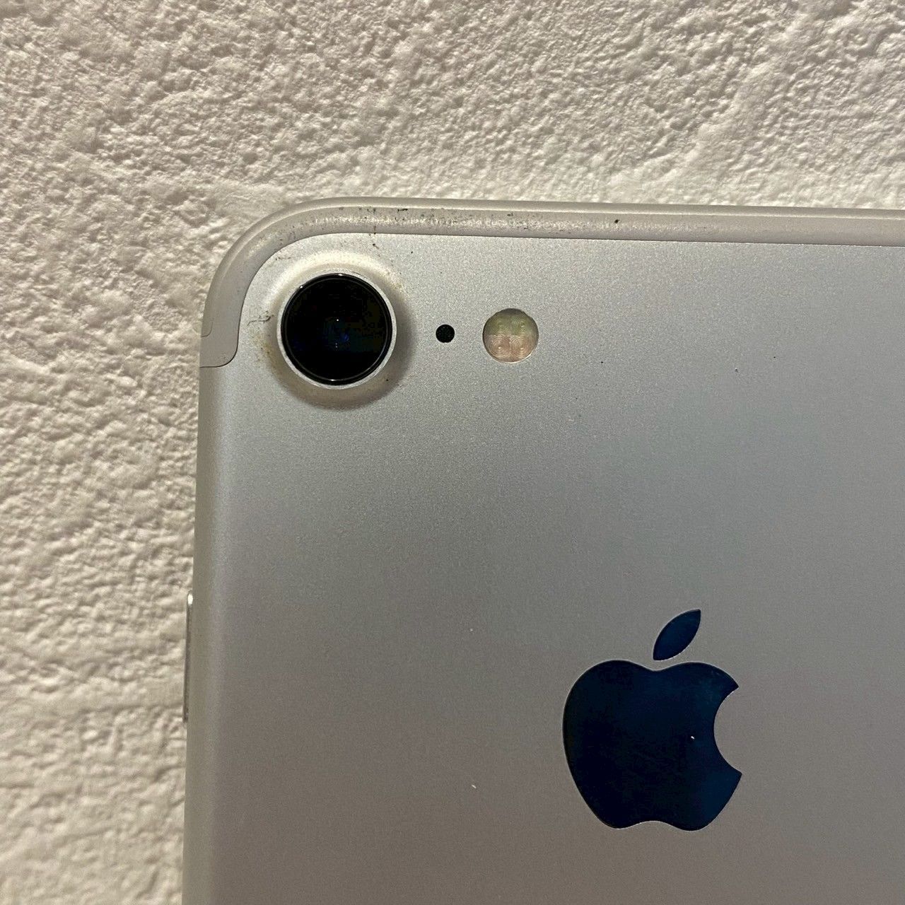 美品】iPhone/7/128GB/A1779/MNCL2J/A/シルバー/バッテリー75