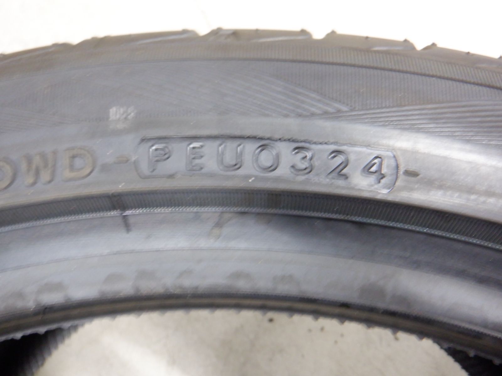 新作続々入荷。 265 35R18 ヨコハマ アドバンスポーツV105 ２本 製 ベンツEクラス ロータスエキシージ ポルシェ９１１等に 全品送料無料!