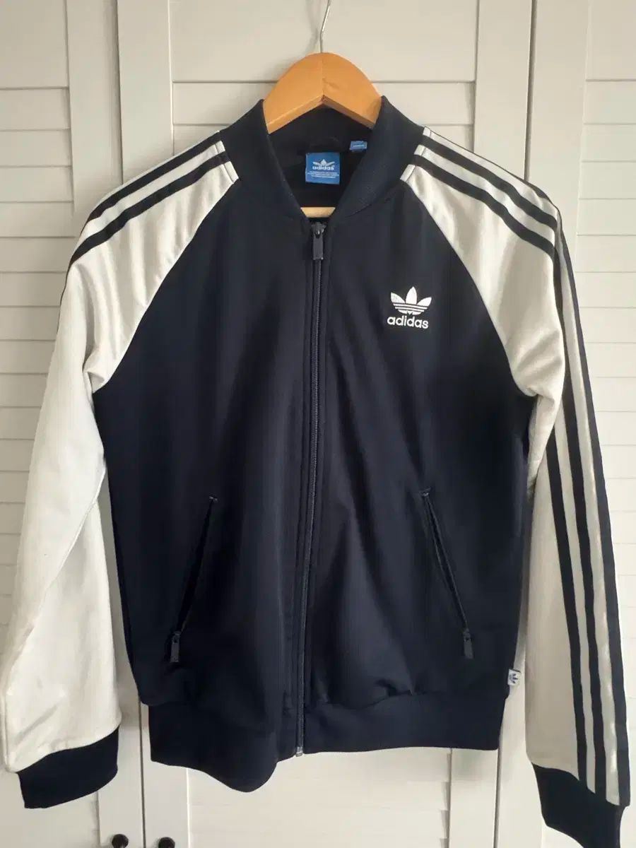 adidas アディダス レオパード スーパーガール トラックトップス ホン ジユン ジャージ