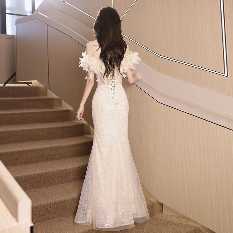 レディースエレガントドレス イブニングドレス パーティードレス ウェディングドレス マーメイドドレス 結婚式 披露宴 演奏会 オフショルダー キラキラ フラワードレス MAAHADDERANG_COM