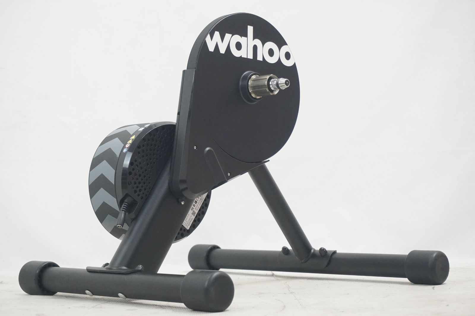 WAHOO 「ワフー」 KICKR CORE サイクルトレーナー / バイチャリ福岡店 