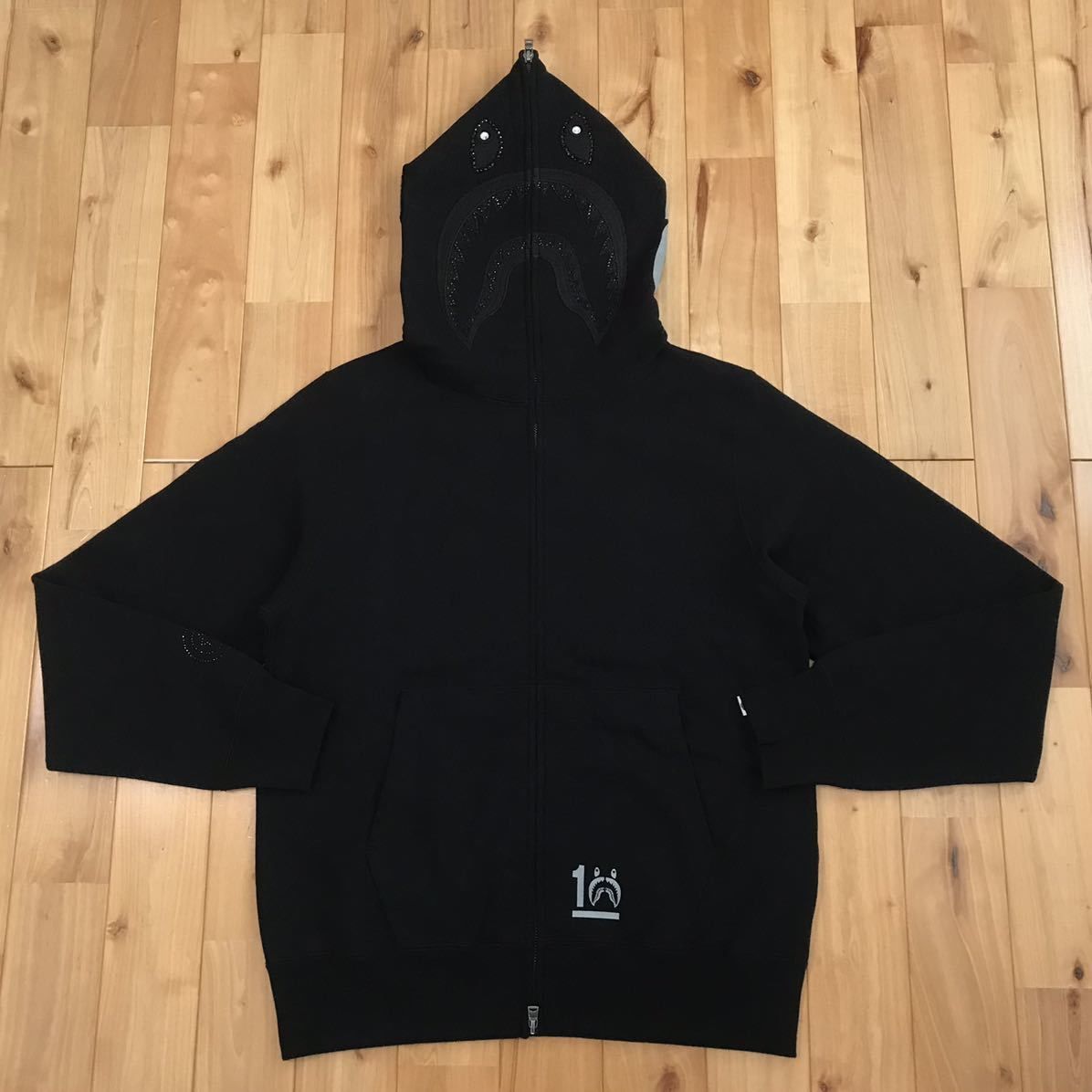 zozo限定 スワロフスキー シャークパーカー ベイプ 000000008161 BAPE 2014 Swarovski Shark full zip hoodie Black A Bathing Ape Size