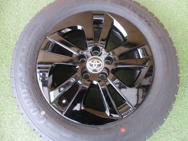 最短翌日お届け。 み トヨタ純正 50系プリウス 195 65R15 スタッドレスタイヤ４本SET 30系プリウス 110系イスト 全国送料無料。