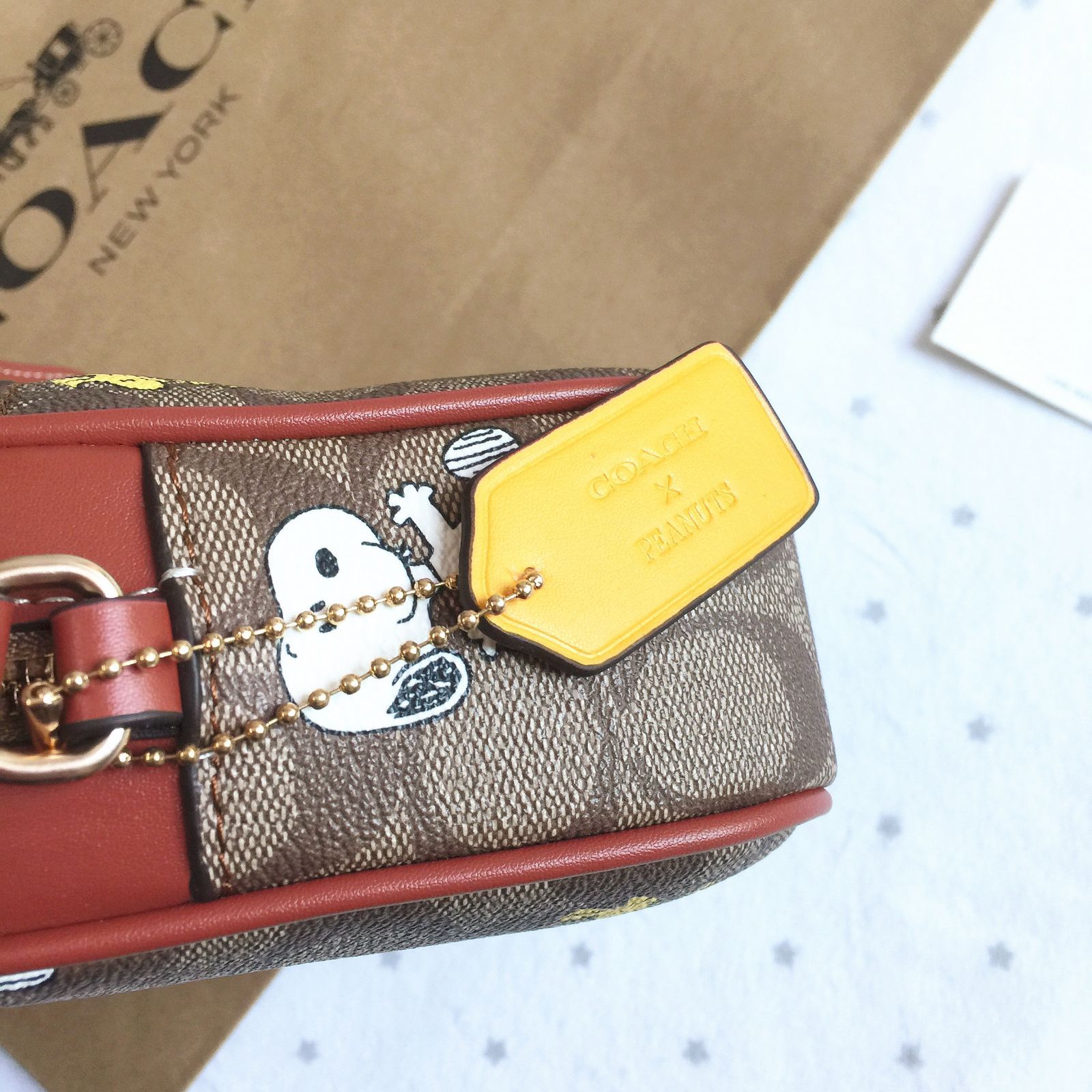 セール中】COACH コーチバッグ CF248 Coach x Peanuts スヌーピーコラボ ショルダーバッグ ボディーバッグ 斜めがけバッグ  レディース バッグ アウトレット品 新品未使用 - メルカリ