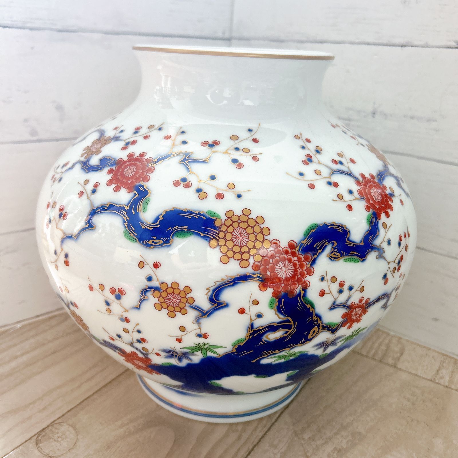 深川製磁　花瓶　松竹梅 深川製磁 金彩松竹梅 花瓶 有田焼 梅の花 壺 フラワーベース 豪華絢爛